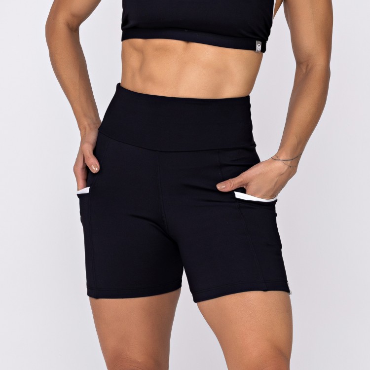Short Poliamida Lux com Bolsos Preto